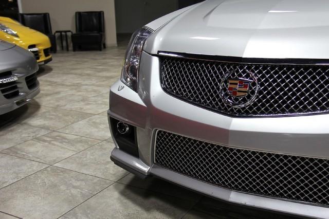 New-2009-Cadillac-CTS-V