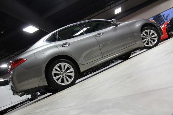 New-2011-Infiniti-M37X-AWD-x