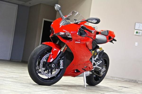 New-2013-Ducati-1199-Panigale-Sport