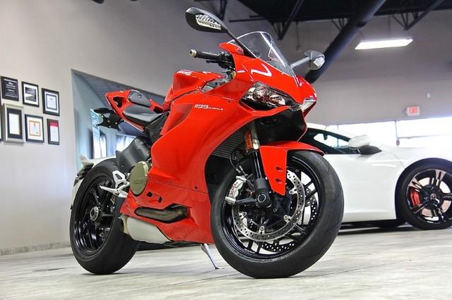 New-2013-Ducati-1199-Panigale-Sport