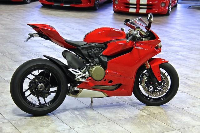 New-2013-Ducati-1199-Panigale-Sport