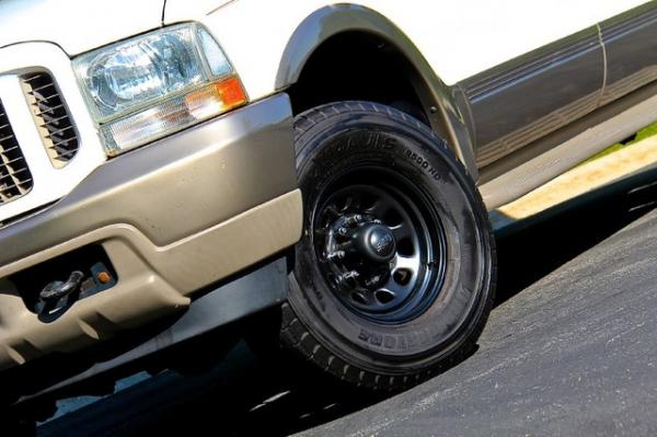 New 2003 Ford Excursion Eddie Bauer for sale Sold at Chicago Motor Cars in West Chicago IL 60185 4