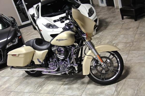 New-2014-Harley-Davidson-Street-Glide-Special-FLHXS