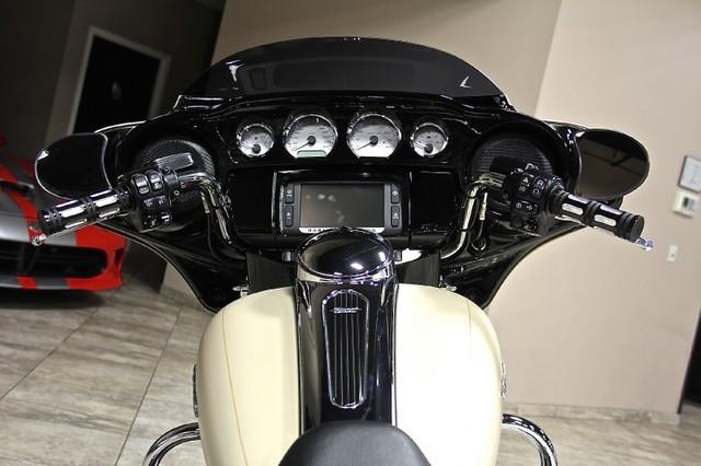 New-2014-Harley-Davidson-Street-Glide-Special-FLHXS