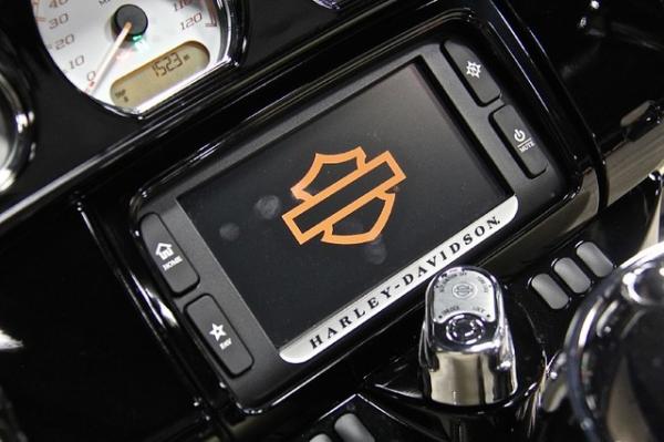 New-2014-Harley-Davidson-Street-Glide-Special-FLHXS