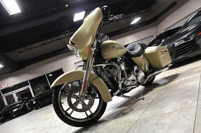 New-2014-Harley-Davidson-Street-Glide-Special-FLHXS