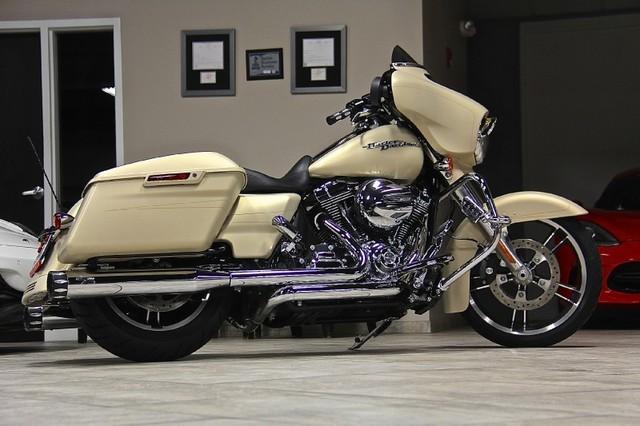 New-2014-Harley-Davidson-Street-Glide-Special-FLHXS