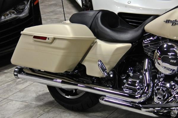 New-2014-Harley-Davidson-Street-Glide-Special-FLHXS