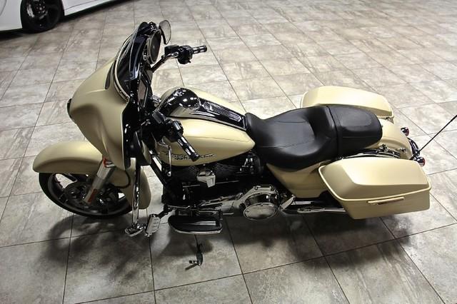 New-2014-Harley-Davidson-Street-Glide-Special-FLHXS