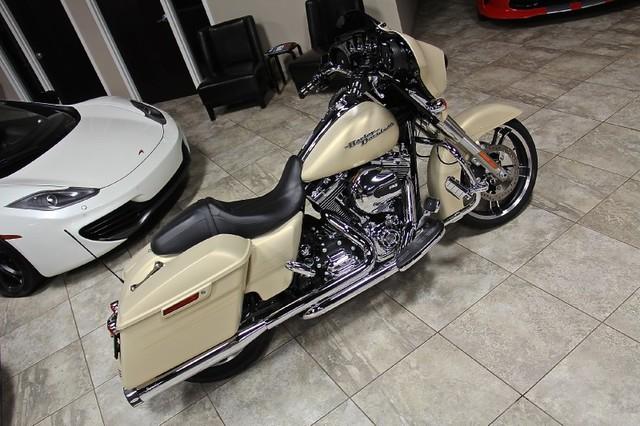 New-2014-Harley-Davidson-Street-Glide-Special-FLHXS