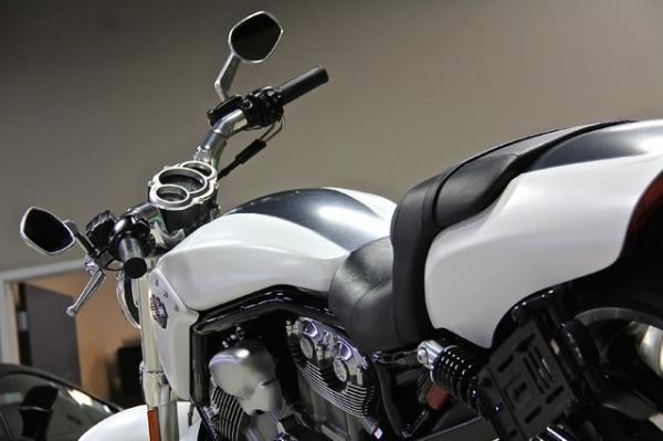 New-2011-Harley-Davidson-V-Rod-Muscle