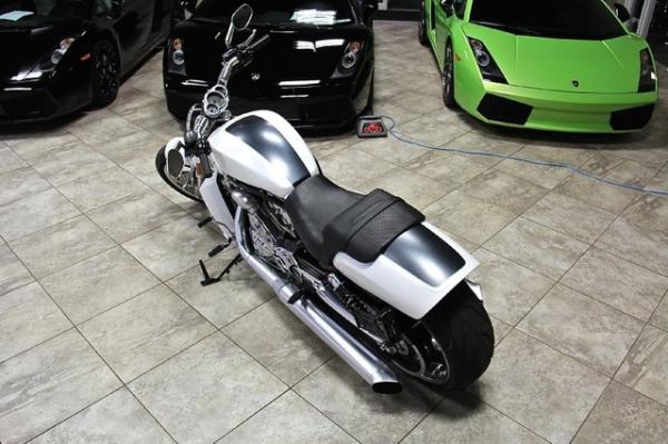 New-2011-Harley-Davidson-V-Rod-Muscle