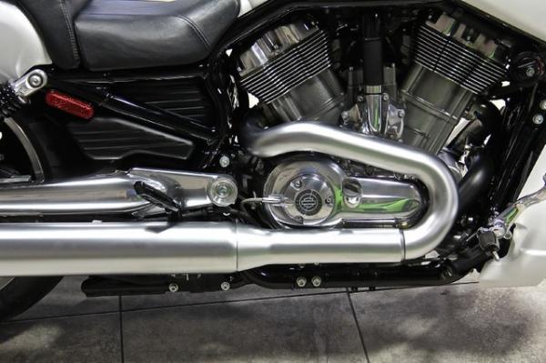 New-2011-Harley-Davidson-V-Rod-Muscle