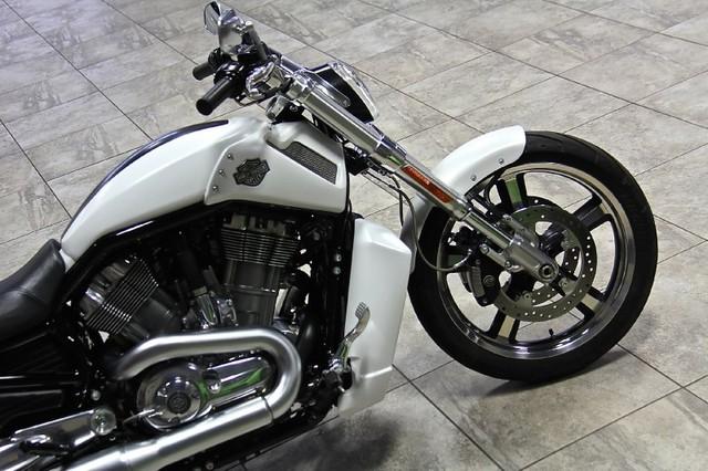 New-2011-Harley-Davidson-V-Rod-Muscle