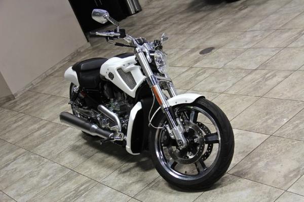 New-2011-Harley-Davidson-V-Rod-Muscle