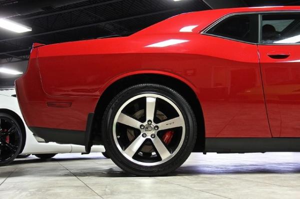 New-2013-Dodge-Challenger-SRT8