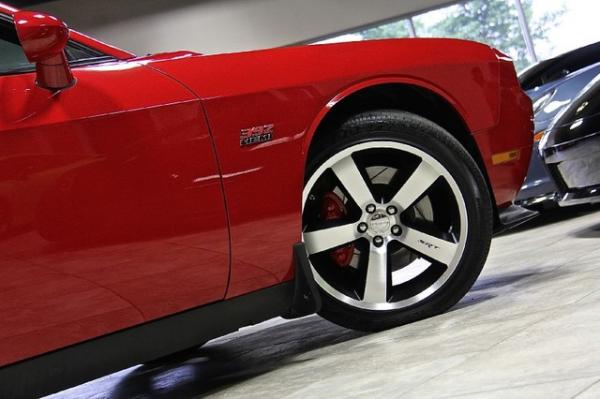 New-2013-Dodge-Challenger-SRT8