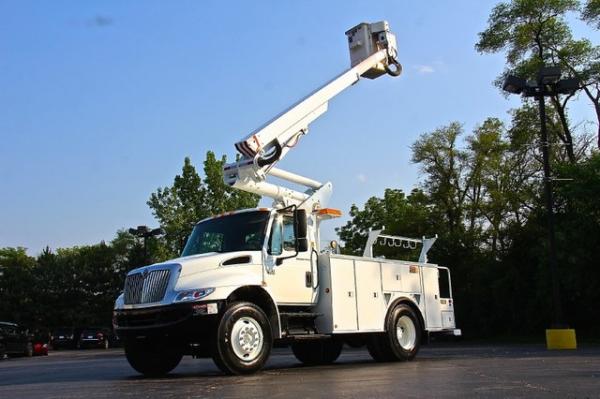 New 2004 International 4300 DT466 for sale Sold at Chicago Motor Cars in West Chicago IL 60185 5