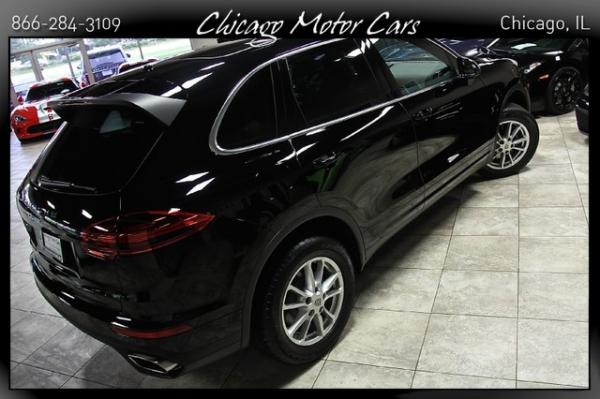 Used 2016 Porsche Cayenne V6 for sale Sold at Chicago Motor Cars in West Chicago IL 60185 6