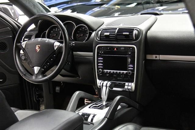 New-2010-Porsche-Cayenne-GTS-AWD