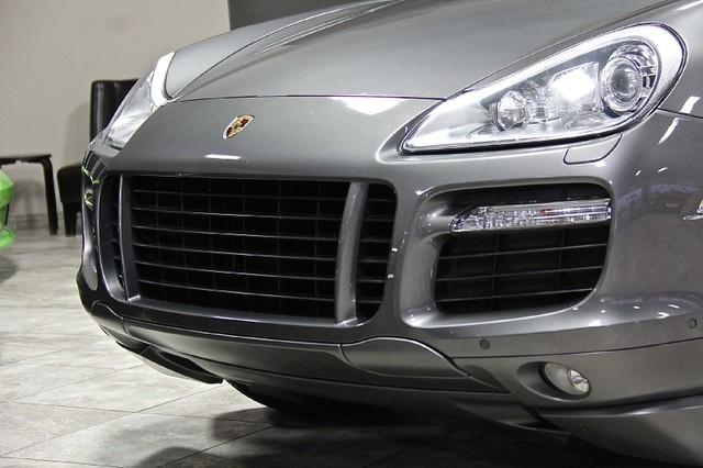 New-2010-Porsche-Cayenne-GTS-AWD