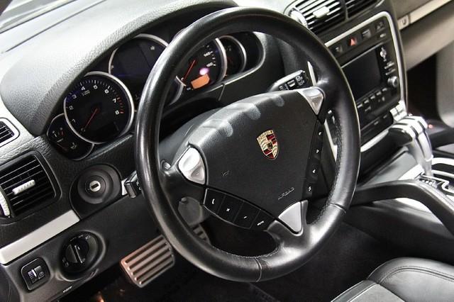 New-2010-Porsche-Cayenne-GTS-AWD