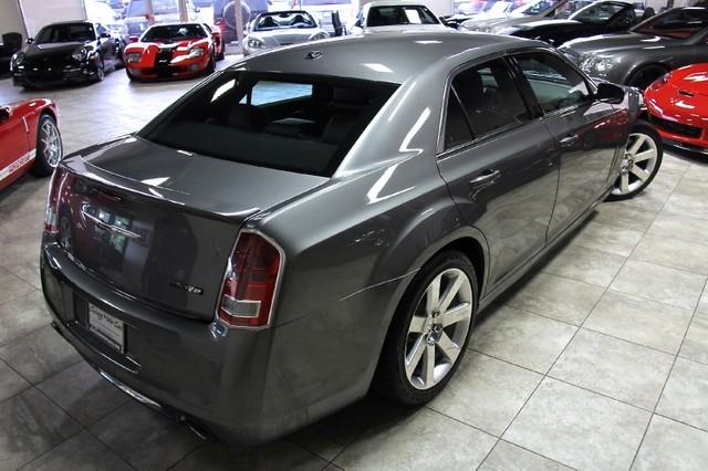 New-2012-Chrysler-300-SRT8-SRT8