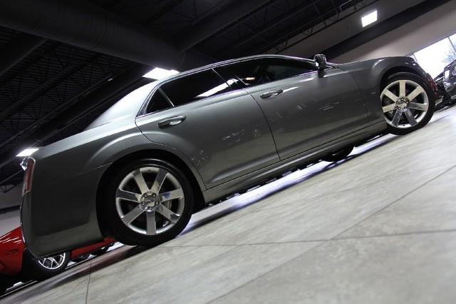 New-2012-Chrysler-300-SRT8-SRT8