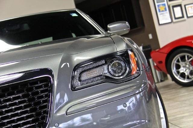 New-2012-Chrysler-300-SRT8-SRT8