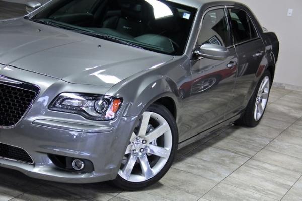 New-2012-Chrysler-300-SRT8-SRT8