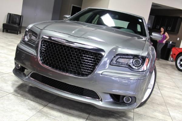 New-2012-Chrysler-300-SRT8-SRT8