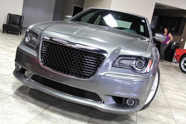 New-2012-Chrysler-300-SRT8-SRT8