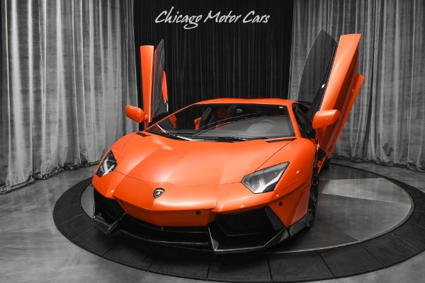 Used 2012 Lamborghini Aventador LP700-4 Coupe MSRP $428K+ Transparent Engine Bay! LOADED! for sale Sold at Chicago Motor Cars in West Chicago IL 60185 2