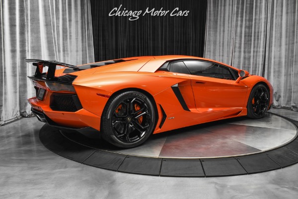 Used 2012 Lamborghini Aventador LP700-4 Coupe MSRP $428K+ Transparent Engine Bay! LOADED! for sale Sold at Chicago Motor Cars in West Chicago IL 60185 5