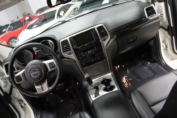 New-2011-Jeep-Grand-Cherokee-Laredo-4WD