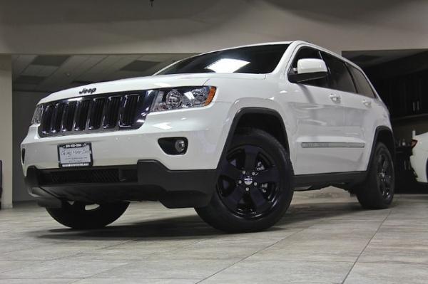 New-2011-Jeep-Grand-Cherokee-Laredo-4WD