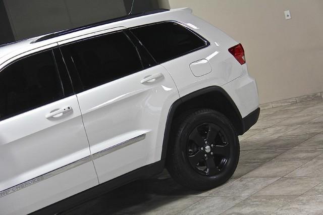 New-2011-Jeep-Grand-Cherokee-Laredo-4WD