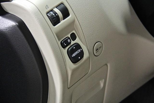 New-2010-Subaru-Impreza-Sedan-25i
