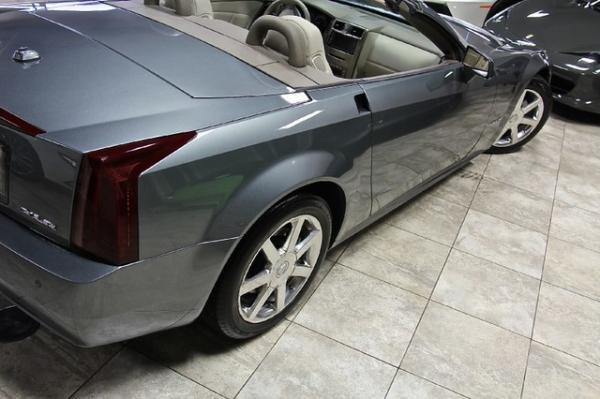 New-2004-Cadillac-XLR