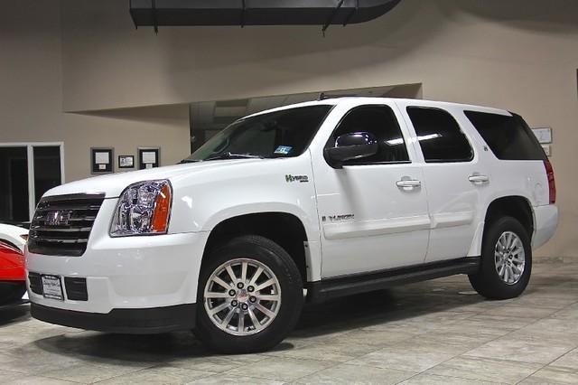New 2008 GMC Yukon Hybrid SLT for sale Sold at Chicago Motor Cars in West Chicago IL 60185 1