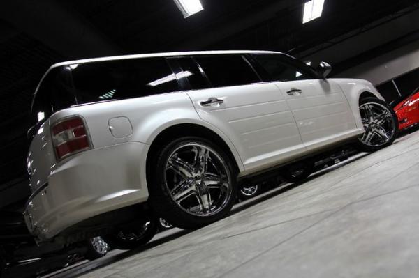 New-2009-Ford-Flex-SEL-SEL