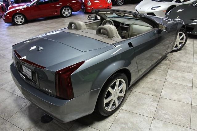 New-2004-Cadillac-XLR