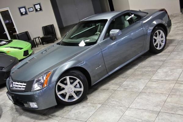 New-2004-Cadillac-XLR