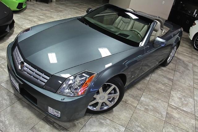 New-2004-Cadillac-XLR