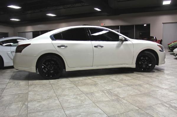 New-2010-Nissan-Maxima