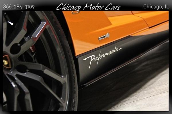 Used-2012-Lamborghini-Gallardo-LP570-4-Performante