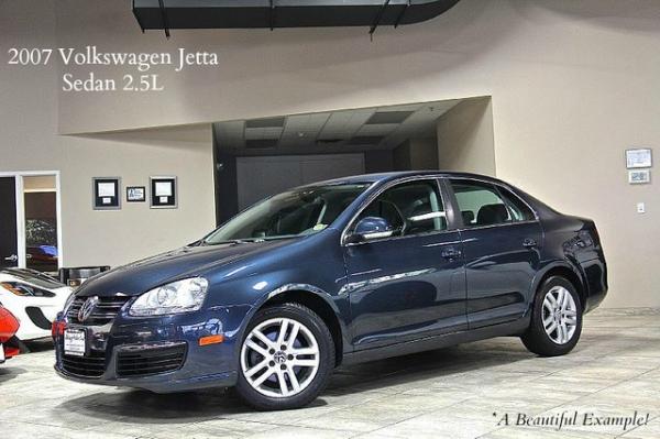 New 2007 Volkswagen Jetta Sedan 2.5L for sale Sold at Chicago Motor Cars in West Chicago IL 60185 1