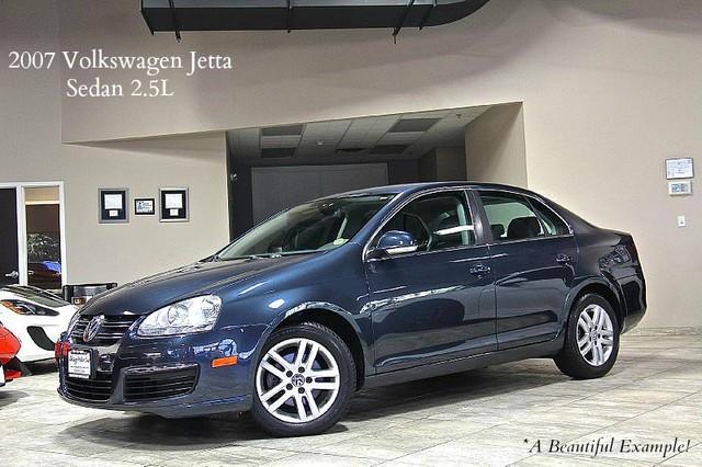 New-2007-Volkswagen-Jetta-Sedan-25L