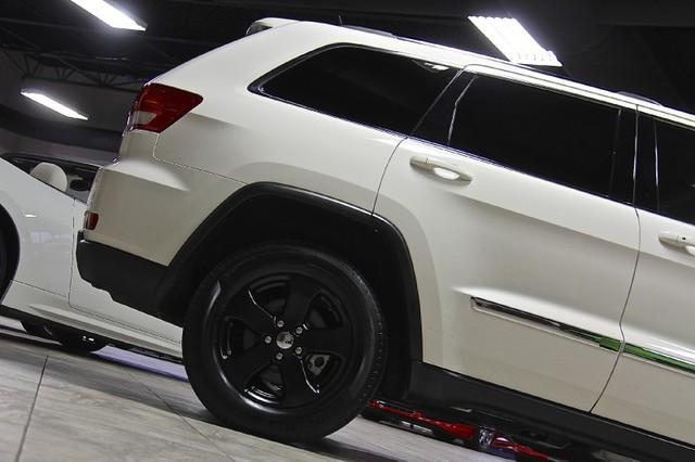New-2011-Jeep-Grand-Cherokee-Laredo-4WD