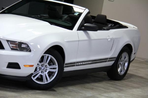 New-2011-Ford-Mustang-V6